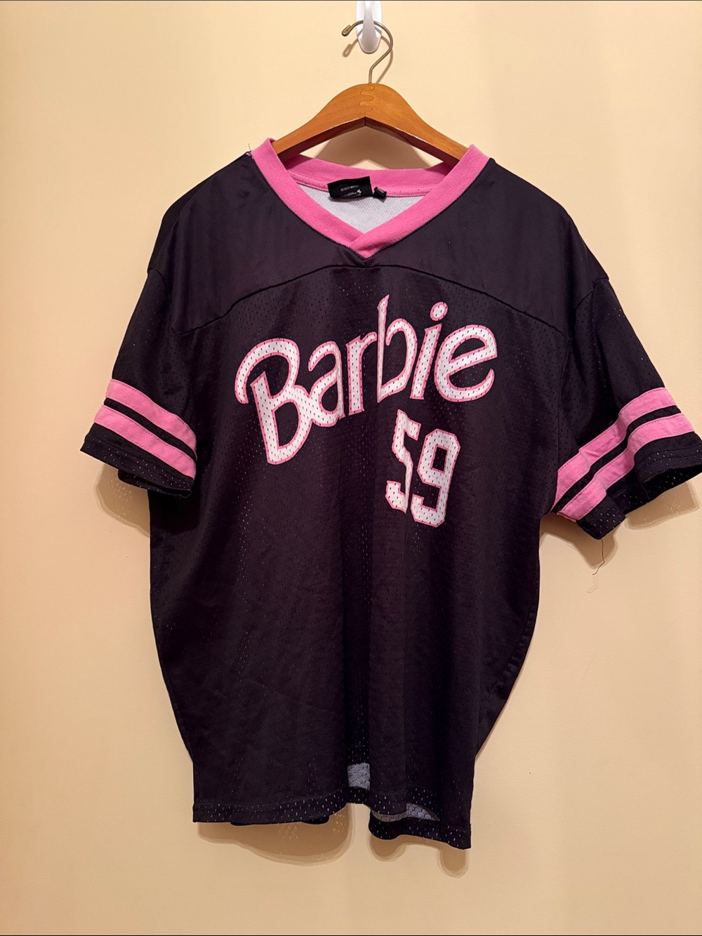 Malibu‎ Barbie Black and Pink Sports Jersey Top Size Large